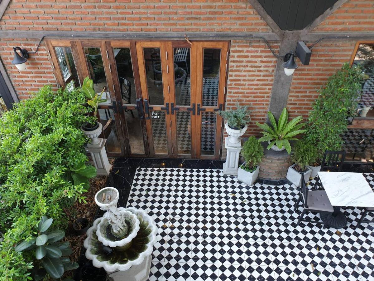 Baan Mae Khian Cafe & Boutique Hotel Phranakhonszi Ajutthaja Kültér fotó