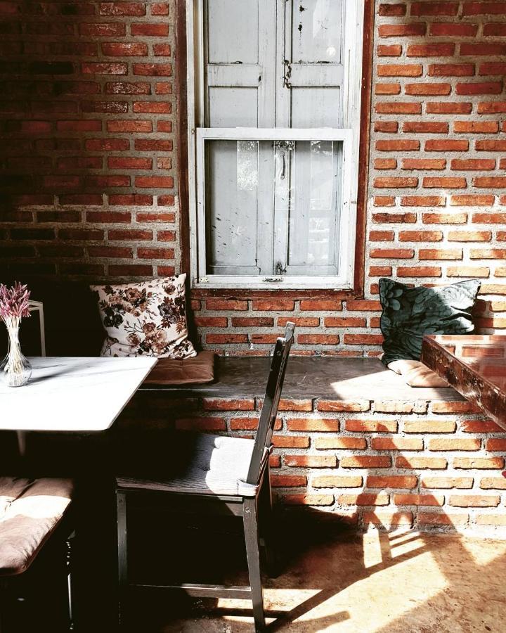 Baan Mae Khian Cafe & Boutique Hotel Phranakhonszi Ajutthaja Kültér fotó