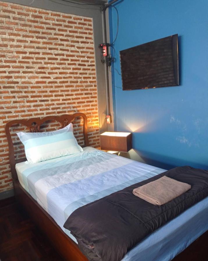 Baan Mae Khian Cafe & Boutique Hotel Phranakhonszi Ajutthaja Kültér fotó